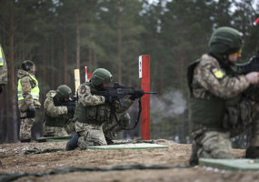 Ukrainian troops complete course in Lithuania on the full-scale invasion anniversary - 6