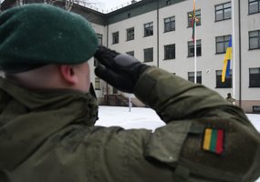 Ukrainian troops complete course in Lithuania on the full-scale invasion anniversary - 9