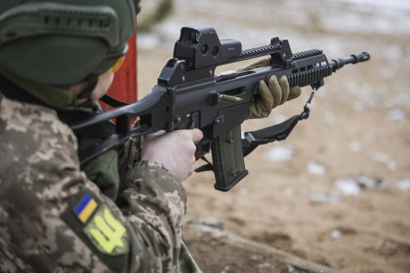 Ukrainian troops complete course in Lithuania on the full-scale invasion anniversary