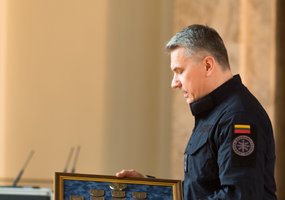 Karo policija minėjo 104-ąsias įkūrimo metines ir įteikė vyriausiajam puskarininkiui spontoną - 5