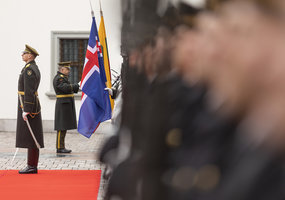 Lietuvos ir Islandijos kariuomenių vadai lankė sprogmenų neutralizavimo kurse besimokančius... - 2