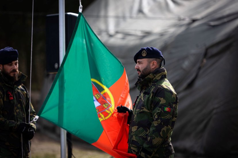Iškelta Portugalijos rotacinių pajėgų vėliava ir paminėta Lietuvos įstojimo į NATO diena