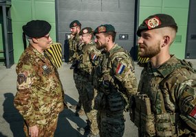 NATO Jungtinės pajėgų vadavietės Brunsume vado vizito metu aptarti regioniniai gynybos planai - 5