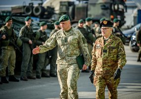 NATO Jungtinės pajėgų vadavietės Brunsume vado vizito metu aptarti regioniniai gynybos planai - 4