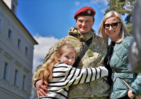 Lietuvai prisiekę kariai savanoriai pasipuošė Savanorių pajėgų beretėmis - 5