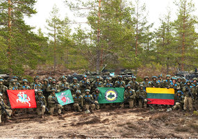 Lietuvos kariai Suomijoje treniruojasi su naujausia NATO sąjungininke - 5