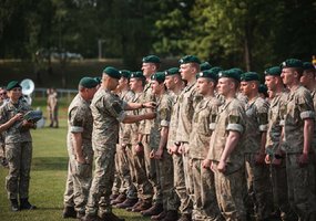 Beveik 900 NPPKT karių papildė Lietuvos kariuomenės rezervą - 15
