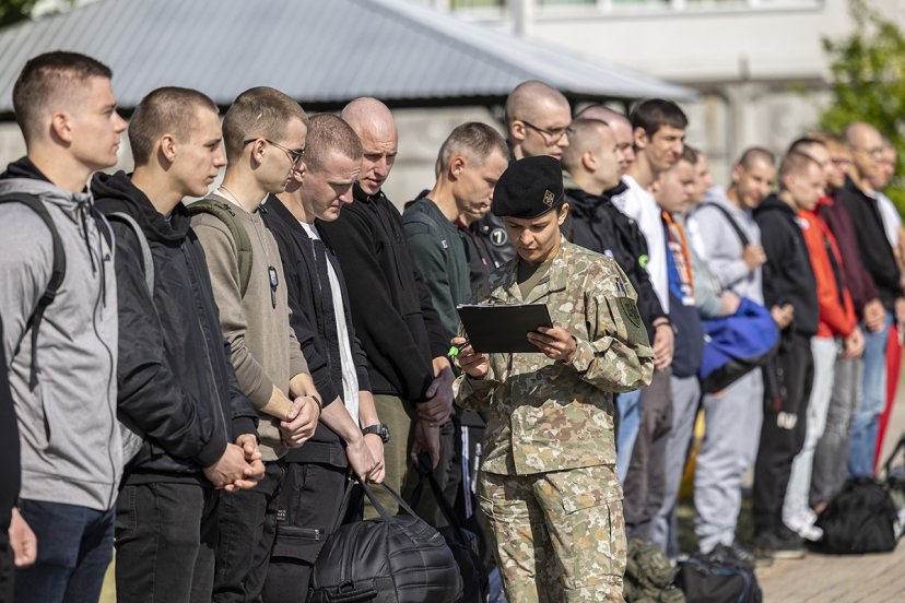 Lietuvos kariuomenės karinius vienetus papildė per 750 būsimųjų karių 