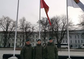 Didelėje Lietuvos kariuomenės šeimoje koja kojon žengia tėvai ir vaikai - 3