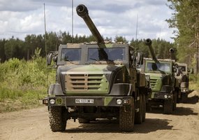 Pirmą kartą Lietuvoje savaeigės haubicos „Caesar“ atlieka ugnies uždavinius - 7