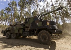 Pirmą kartą Lietuvoje savaeigės haubicos „Caesar“ atlieka ugnies uždavinius - 13