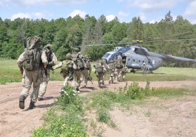 Jaunesniųjų karininkų vadų mokymų klausytojai dalyvavo lauko taktinėse pratybose - 3