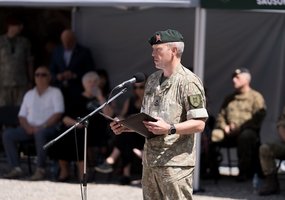 Krašto apsaugos savanorių pajėgoms pradeda vadovauti plk. Darius Vaicikauskas - 10