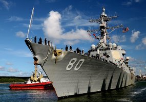 American guided-missile destroyer visits Klaipėda Seaport - 1