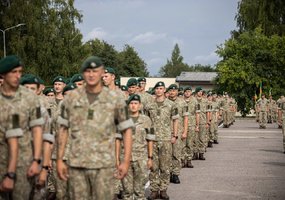 Lietuvos kariuomenės aktyvųjį rezervą papildė apie 300 NPPKT karių - 3