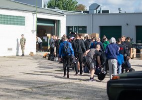 Daugiau negu pusė tūkstančio karių pradeda nuolatinę privalomąją pradinę karo tarnybą - 10