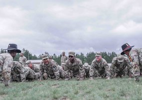 Rotaciją Lietuvoje baigiantys JAV kariai apdovanoti medaliais - 2