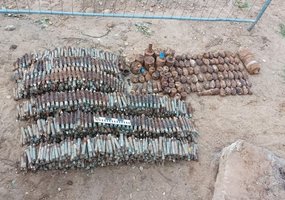 Vykdant kasimo darbus KOP Oro gynybos bataliono teritorijoje rasti sprogmenys - 3