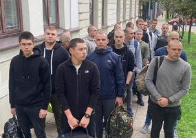 Daugiau negu pusė tūkstančio karių pradeda nuolatinę privalomąją pradinę karo tarnybą - 2