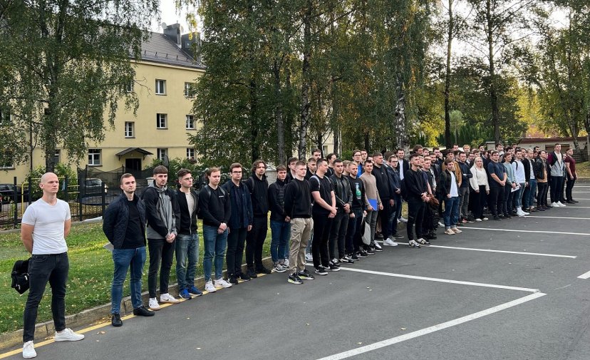 Jaunesnių karininkų vadų mokymuose – naujas studentų ir absolventų startas