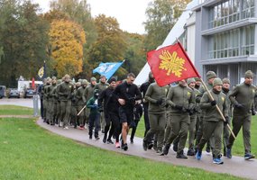 Pagarbos ir paramos bėgimu „In Memoriam“ pagerbti Lietuvos ir Ukrainos kariai  - 13
