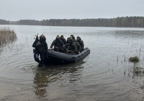 Lietuvos kariai su NATO sąjungininkais Latvijoje keitėsi kovinės inžinerijos patirtimi - 2