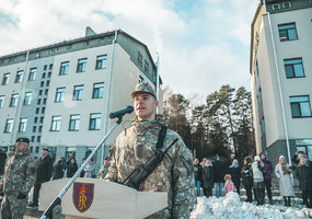 Lietuvos Respublikai prisiekė 90 nuolatinės privalomosios pradinės karo tarnybos karių - 1
