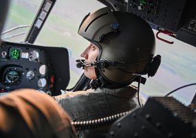 Karinių oro pajėgų sraigtasparnis iš Lenkijos pargabeno donoro organus - 3