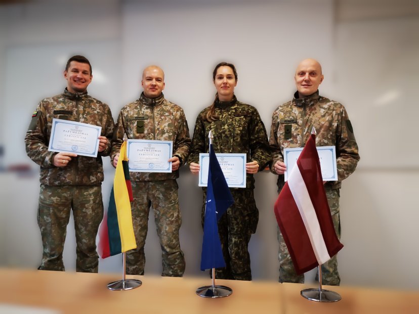 Oro erdvės stebėjimo ir kontrolės valdybos Oro erdvės kontrolės centre parengti Stebėjimo...