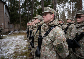 Kariai savanoriai prisiekė Adolfo Ramanausko-Vanago priesaikos vietoje - 5