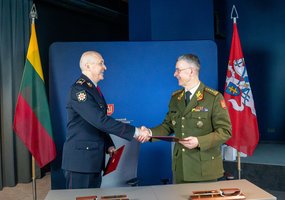Lietuvos kariuomenė su institucijomis atnaujino bendradarbiavimo planus, užtikrinama greita... - 3