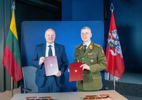 Lietuvos kariuomenė su institucijomis atnaujino bendradarbiavimo planus, užtikrinama greita... - 6