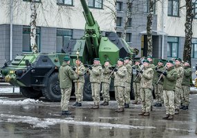 Tarnybą Lietuvoje pradeda penkioliktosios rotacijos NATO Priešakinių pajėgų kovinė grupė - 2