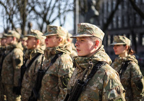 Kariai savanoriai prisiekė Lietuvos Respublikai - 1
