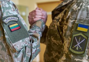 Lietuvos kariuomenės mokykloje baigėsi Tarptautinis instruktoriaus kursas kariams iš Ukrainos - 6