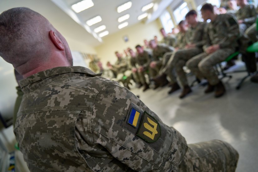 Lietuvos kariuomenės mokykloje baigėsi Tarptautinis instruktoriaus kursas kariams iš Ukrainos
