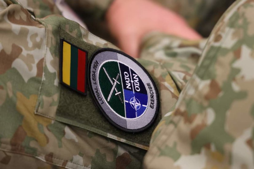 Sausumos pajėgų kariai dalyvauja tarptautinėse vadovavimo ir valdymo elementų pratybose Lenkijoje