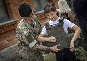 Parengtąjį Lietuvos kariuomenės rezervą papildė išskirtinė karo inžinierių laida  - 2