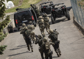 Lietuvoje vyksta tarptautinės NATO Specialiųjų operacijų pajėgų pratybos „Liepsnojantis kalavijas... - 8