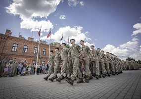 Parengtąjį Lietuvos kariuomenės rezervą papildė išskirtinė karo inžinierių laida  - 10