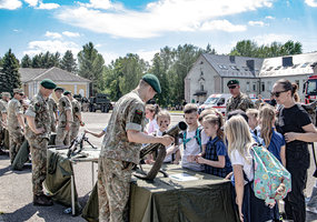 Karaliaus Mindaugo husarų batalionas paminėjo Panevėžio išvadavimo ir vėliavos dienos metines - 4