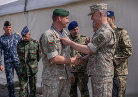 Lietuvoje lankėsi Portugalijos kariuomenės vadas - 14