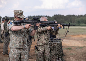 Lietuvoje lankėsi Portugalijos kariuomenės vadas - 8