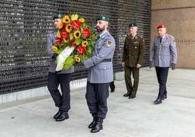 Highest state award of Germany bestowed on Chief of Defence - 8