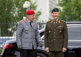 Highest state award of Germany bestowed on Chief of Defence - 1