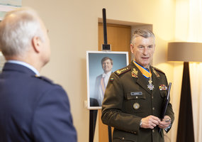 Kariuomenės vadui įteiktas valstybinis Nyderlandų Karalystės apdovanojimas - 2