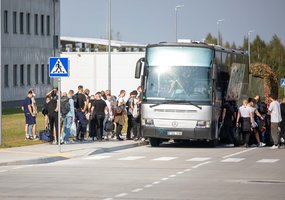 Tarnybą Lietuvos kariuomenėje savo noru pasirinko beveik 350 jaunuolių - 5