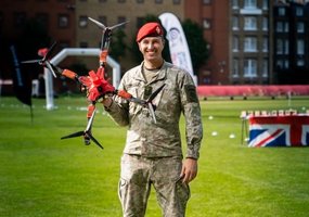 Karo policininkas atstovavo Lietuvos kariuomenei tarptautinėse dronų lenktynėse Jungtinėje... - 6