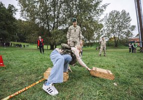 Į Inžinerijos batalioną sugužėjo tūkstančiai mažų ir didelių smalsuolių - 17