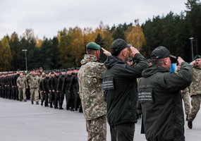 Apie 150 Pasieniečių mokyklos kursantų baigė Bazinį kario savanorio įgūdžių kursą - 5